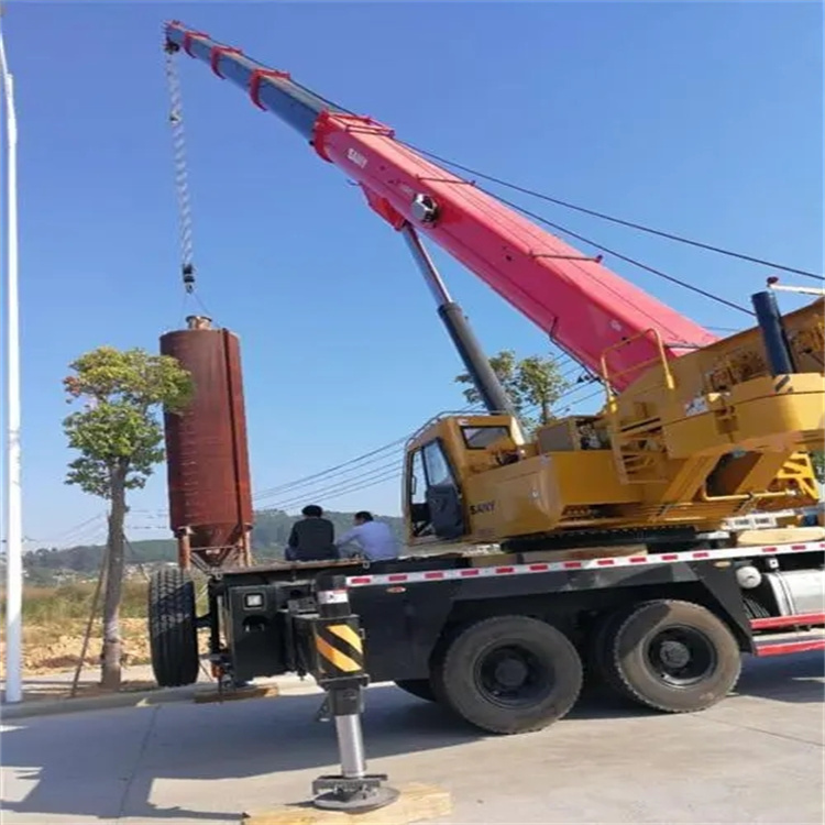 福鼎吊车租赁作业时的保养和维护