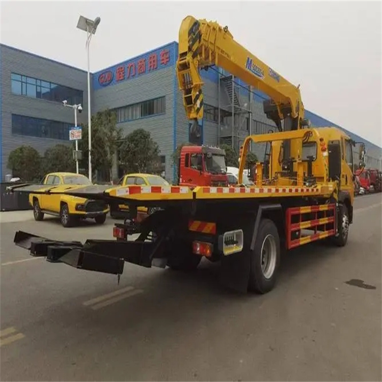 福鼎附近小随车吊出租电话，轻松解决搬运烦恼