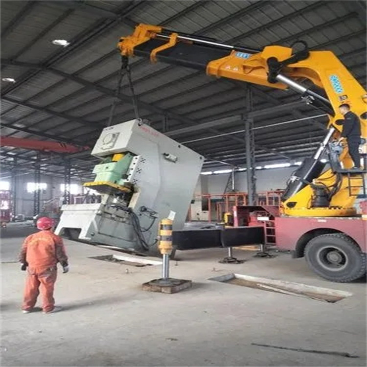 福鼎80吨折臂吊车出租附近电话